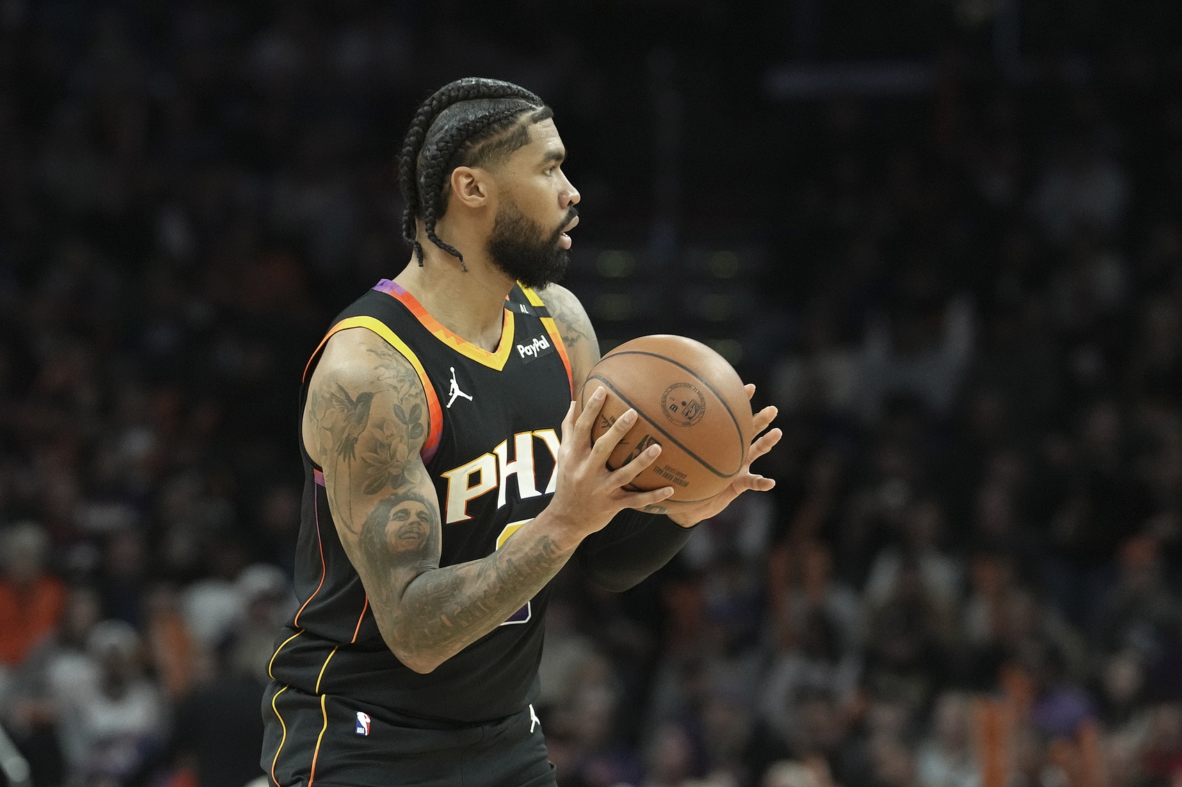 美记：湖人与太阳讨论交易理查兹 也询价了米西和罗威