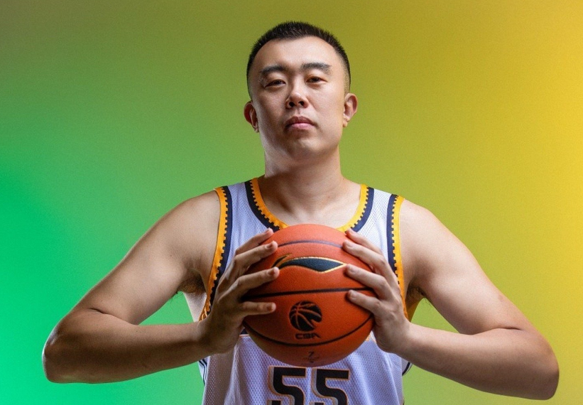 开云体育-热议韩德君退役：再无“功夫熊猫” 终于可以陪家人 辽篮谁接班他