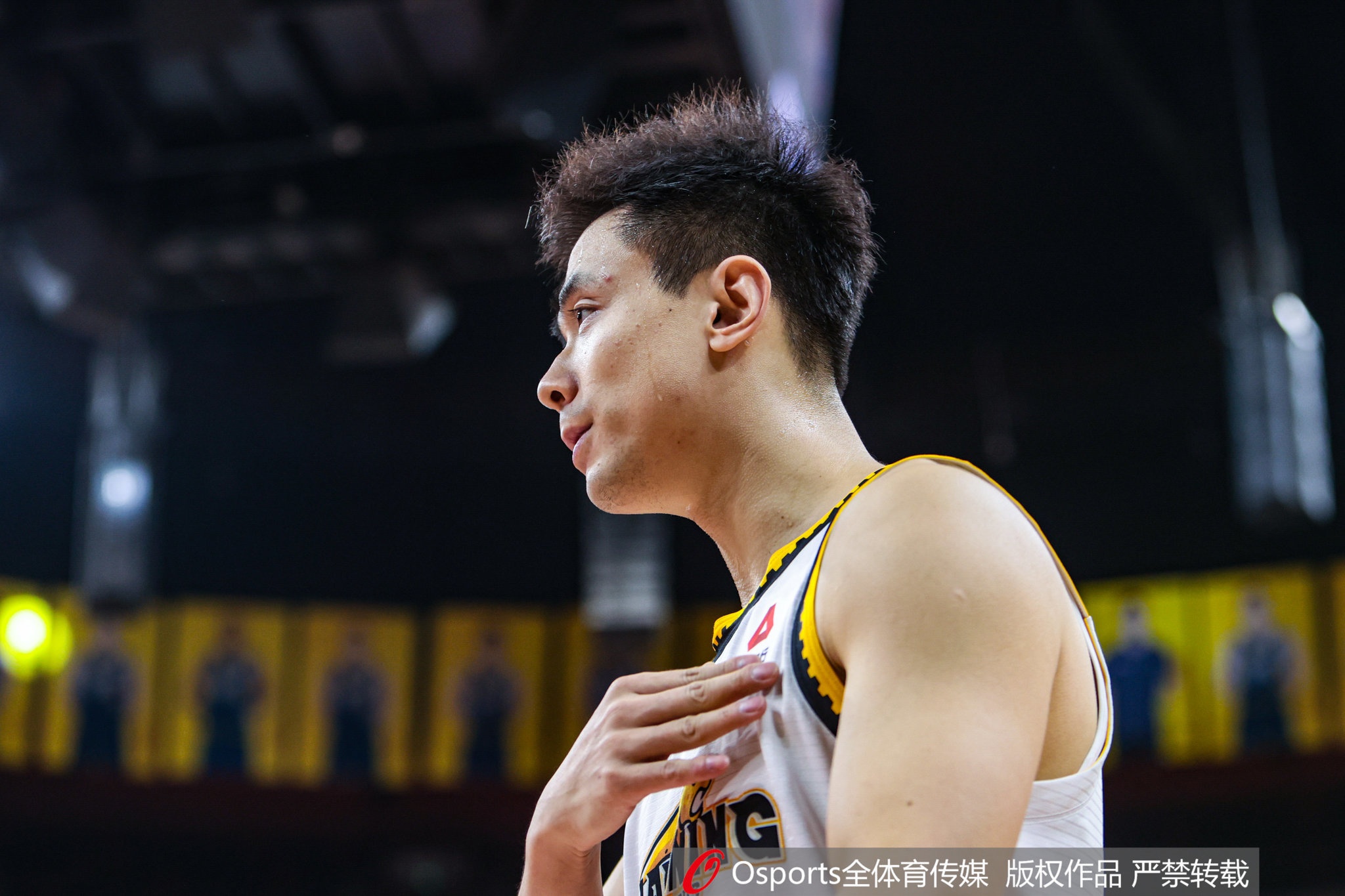 开云在线-CBA常规赛第15轮最佳阵容：洛夫顿 赵嘉义 赵继伟 汉兹 刘正清