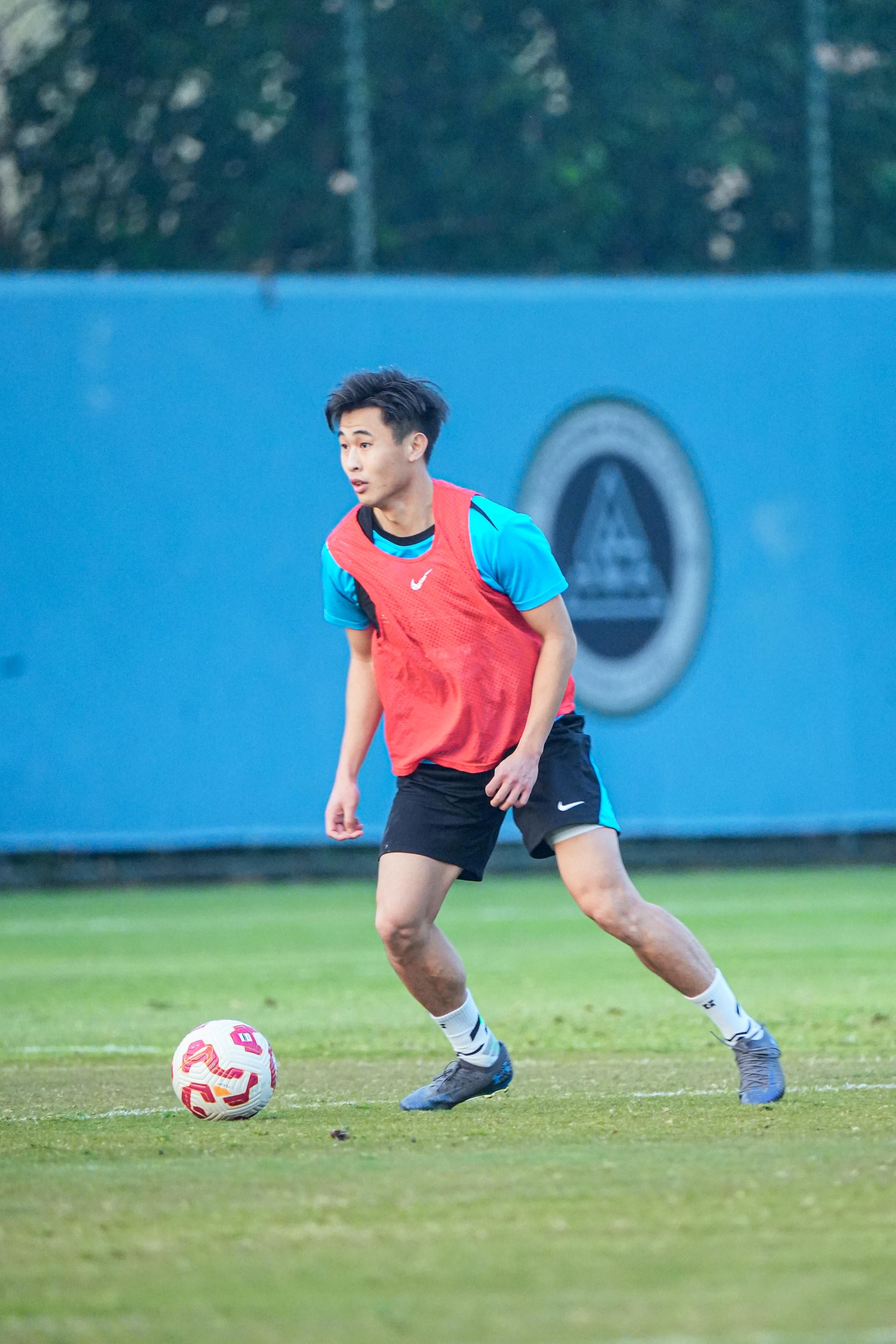 开云体育下载-官方：戴伟浚左膝关节外侧半月板撕裂，已完成手术，预计康复期6周